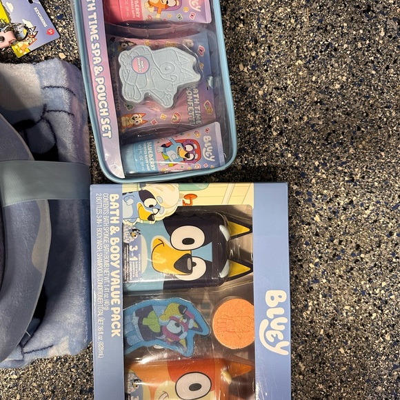 Bluey bundle - Picture 4 of 4